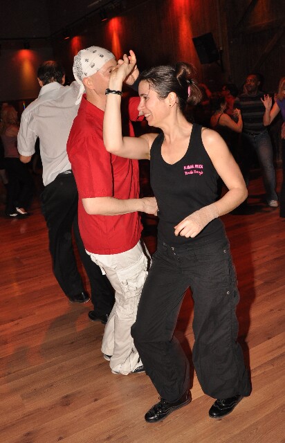 min 2009 02 01 station danse 240